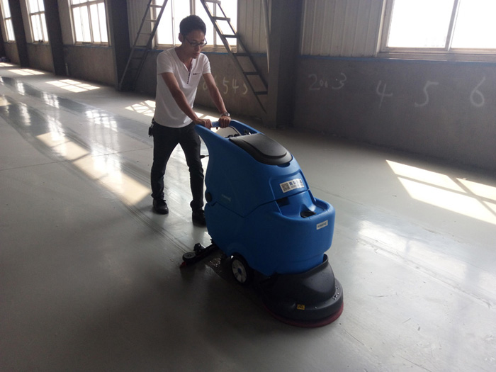 工廠車間用手推式洗地機(jī)